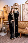 Kimono Royal en Velours Noir – Broderies Skali Hor Dorées